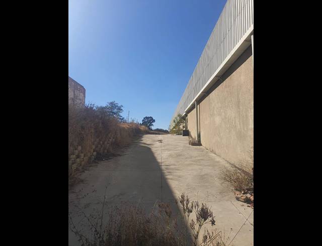 5,699M² WAREHOUSE FOR SALE IN ALBERTON NORTH